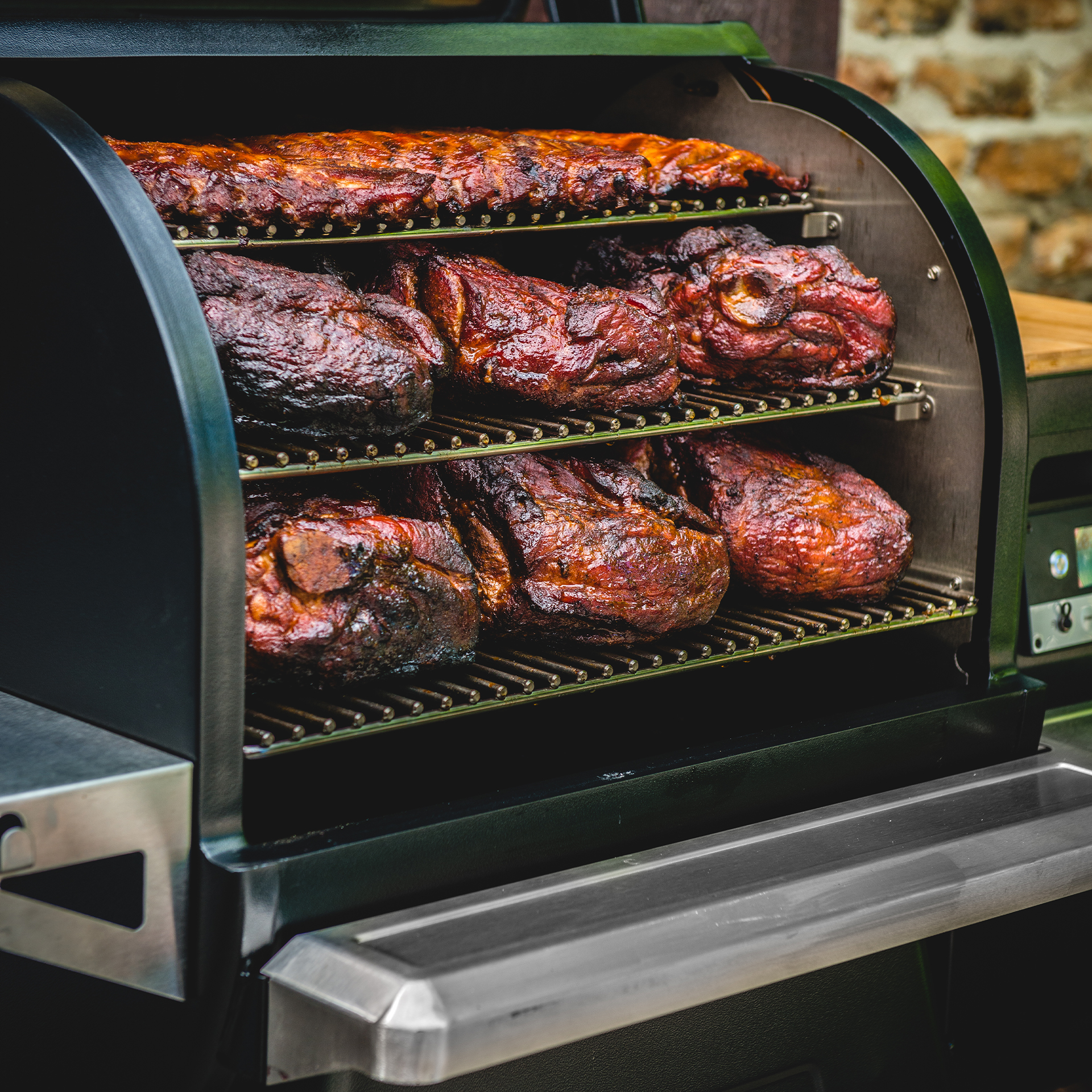 Timberline 850 TFB85WLEC LIFESTYLE 1